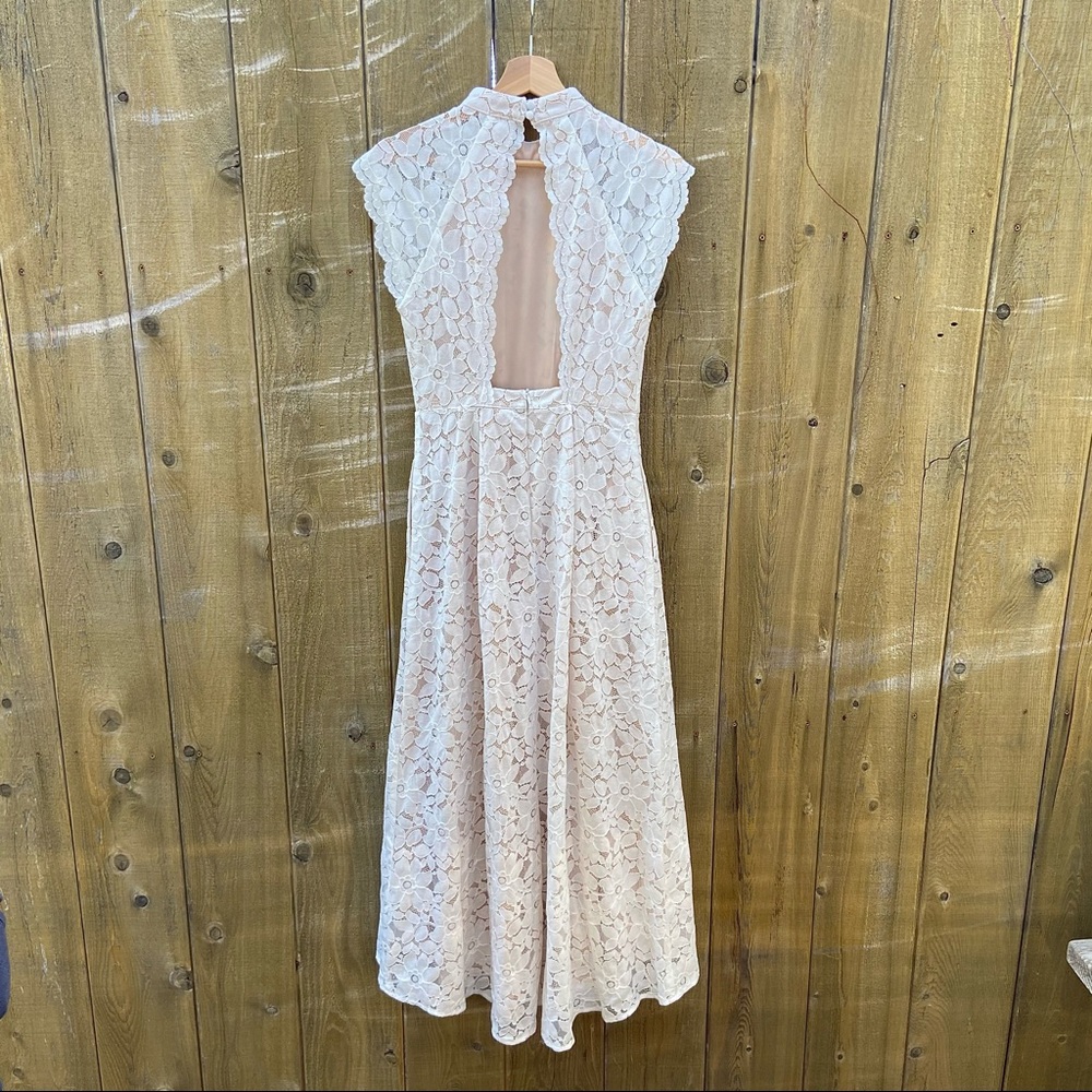 Sweetest White Lace High-Low Backless Midi Dress 🌿 - Picture 3 of 12